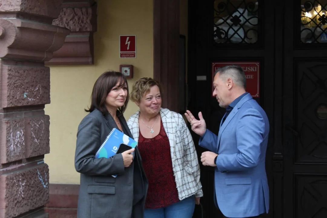 Burmistrz Nowej Rudy spotkał się z Wicemarszałek Sejmu RP, Moniką Wielichowską [zdjęcia]