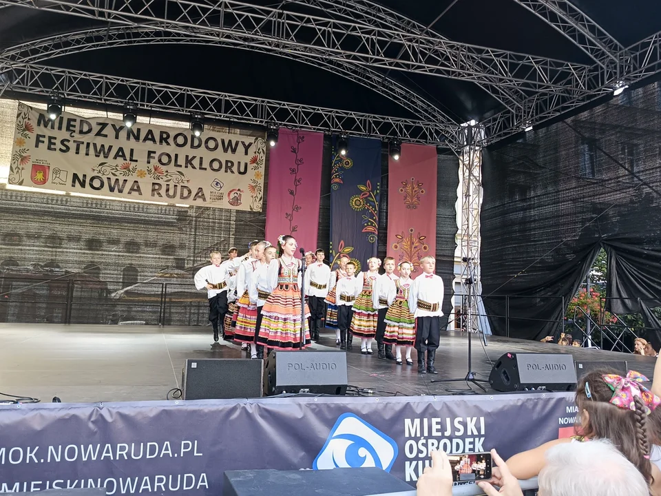 Nowa Ruda. Rozpoczął się Międzynarodowy Festiwal Folkloru [galeria]