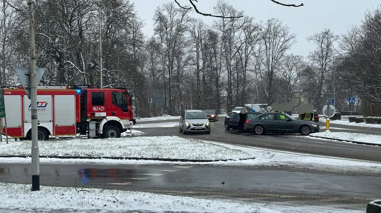 Kłodzko. Kolizja na skrzyżowaniu ul. Noworudzkiej i Dusznickiej