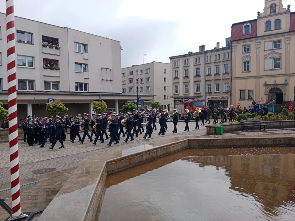 36 strażaków awansowanych podczas powiatowego święta strażaków w Radkowie [galeria]