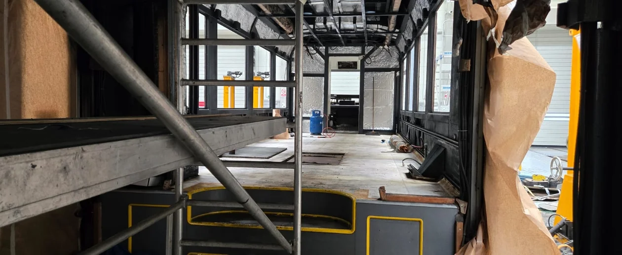 Kolejowe metamorfozy w Legnicy. Jak pociągi dostają nowe życie?