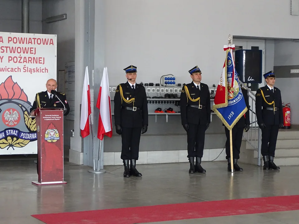 Powiat Ząbkowicki. Awanse i medale dla naszych strażaków