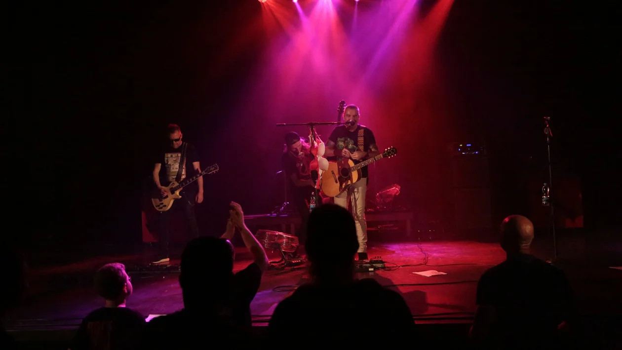 Nowa Ruda. Koncert legendy polskiego rocka w Miejskim Ośrodku Kultury [galeria]