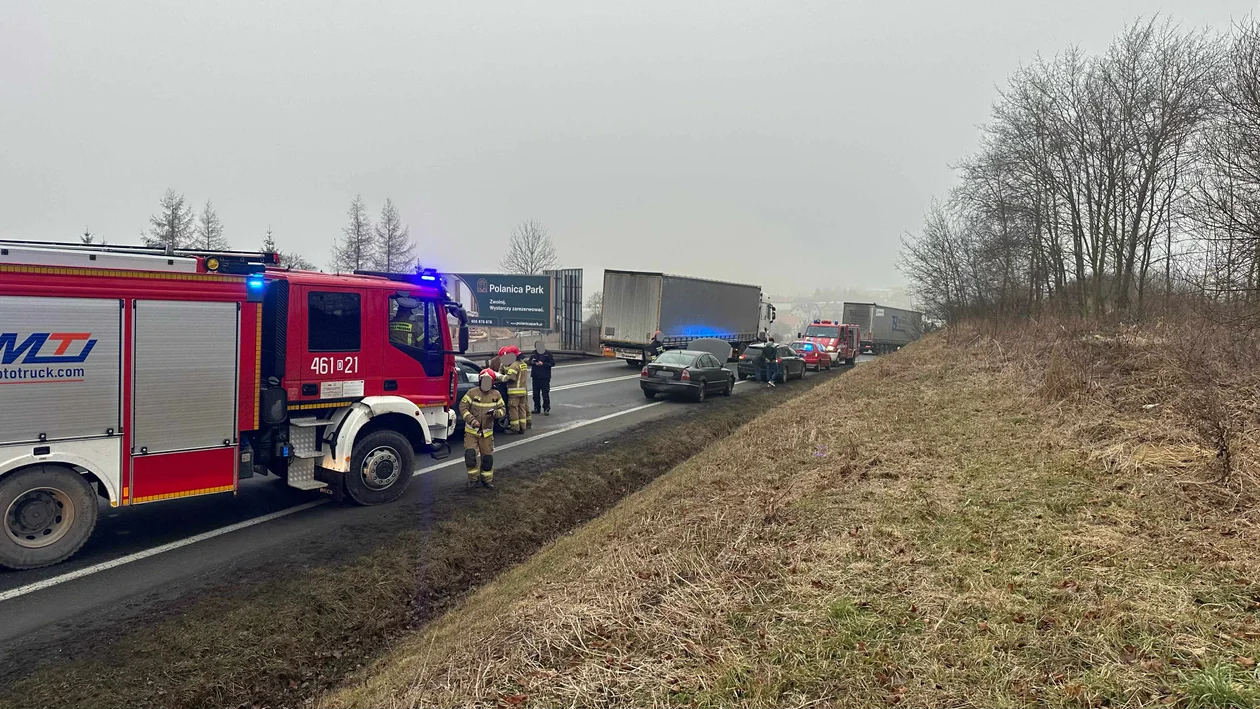 Szalejów Górny - zderzenie trzech pojazdów - Zdjęcie główne