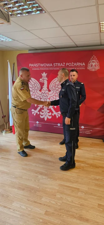 By uratować innych narażał własne życie [zdjęcia]