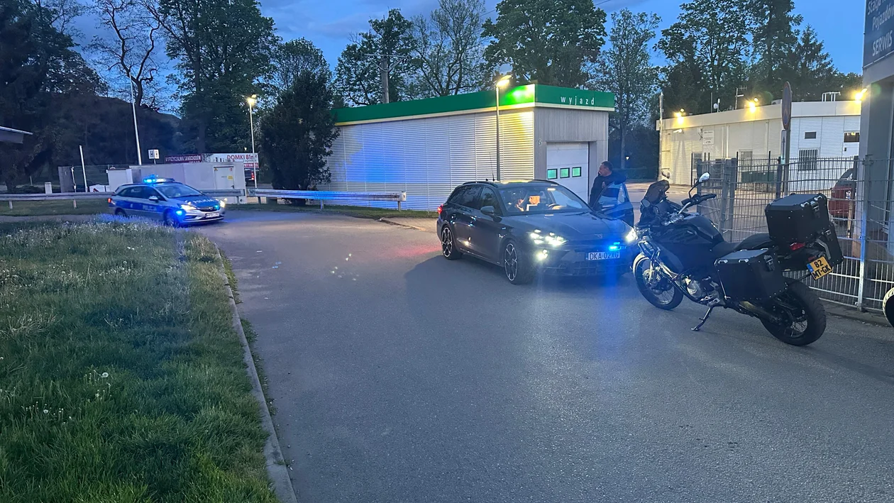 Trzej pijani motocykliści z Holandii zatrzymani przez policję