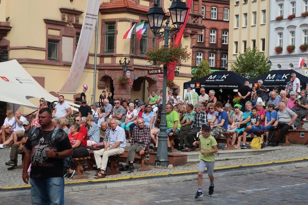 Nowa Ruda. Finał 30. Międzynarodowego Festiwalu Folkloru