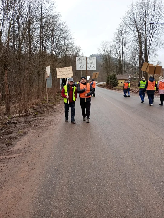 Protest mieszkańców Tłumaczowa [zdjęcia]