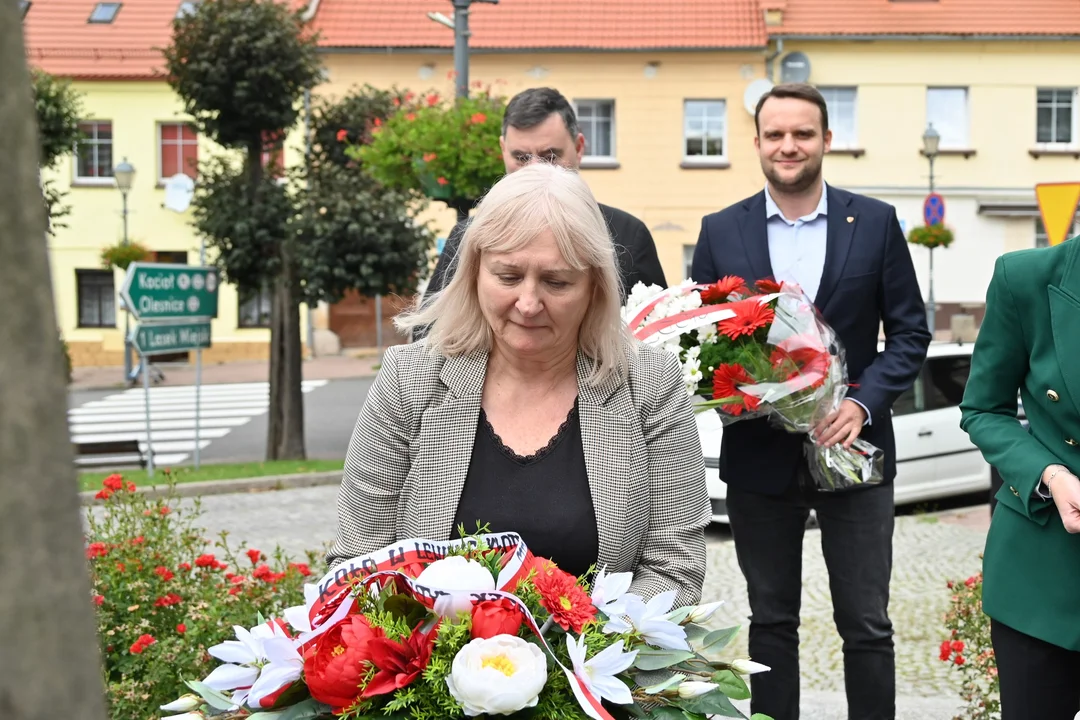 Lewin Kłodzki. Obchody Światowego Dnia Sybiraków [zdjęcia]