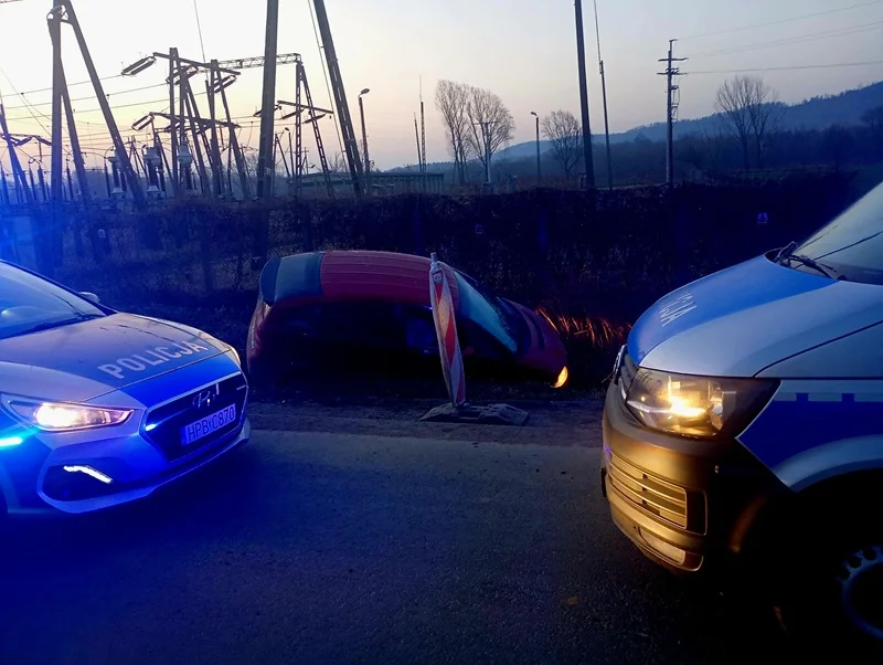 Prawie półtora promila i podrobione prawo jazdy. 19-latek z zarzutami