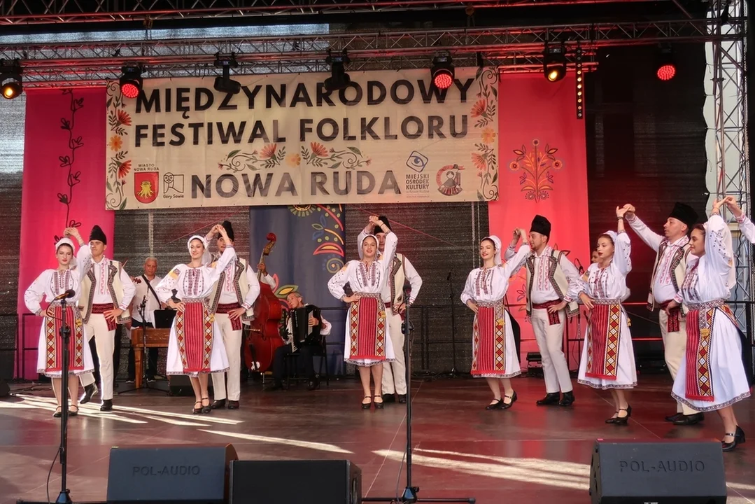 Nowa Ruda. Finał 30. Międzynarodowego Festiwalu Folkloru