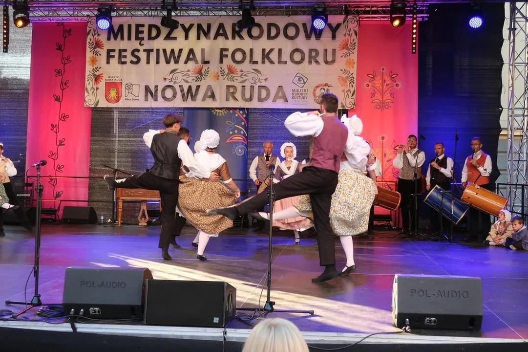 Nowa Ruda. Finał 30. Międzynarodowego Festiwalu Folkloru