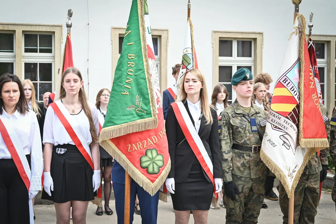 Powiatowe i miejskie uroczystości upamiętniające uchwalenie Konstytucji 3 Maja w Kłodzku [galeria]