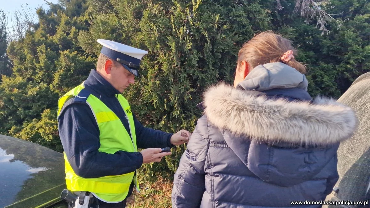 „Bezpieczna ósemka” - policjanci przypominali o bezpieczeństwie na drodze