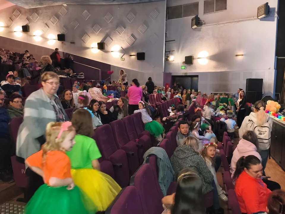 Nowa Ruda. Kolorowy Festiwal Piosenki Przedszkolnej w Miejskim Ośrodku Kultury [galeria]