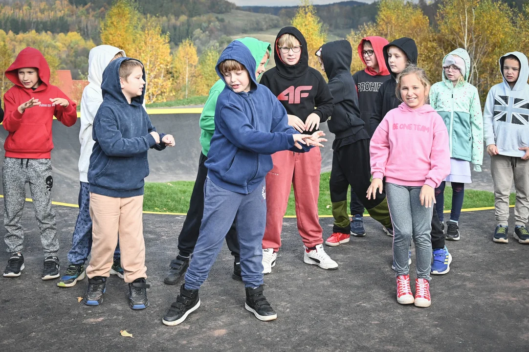 Tor rowerowy pumptrack w Lewinie Kłodzkim [galeria]