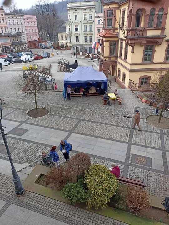 Śniadanie Wielkanocne w Nowej Rudzie. Dużo smakołyków i sporo gości [zdjęcia]