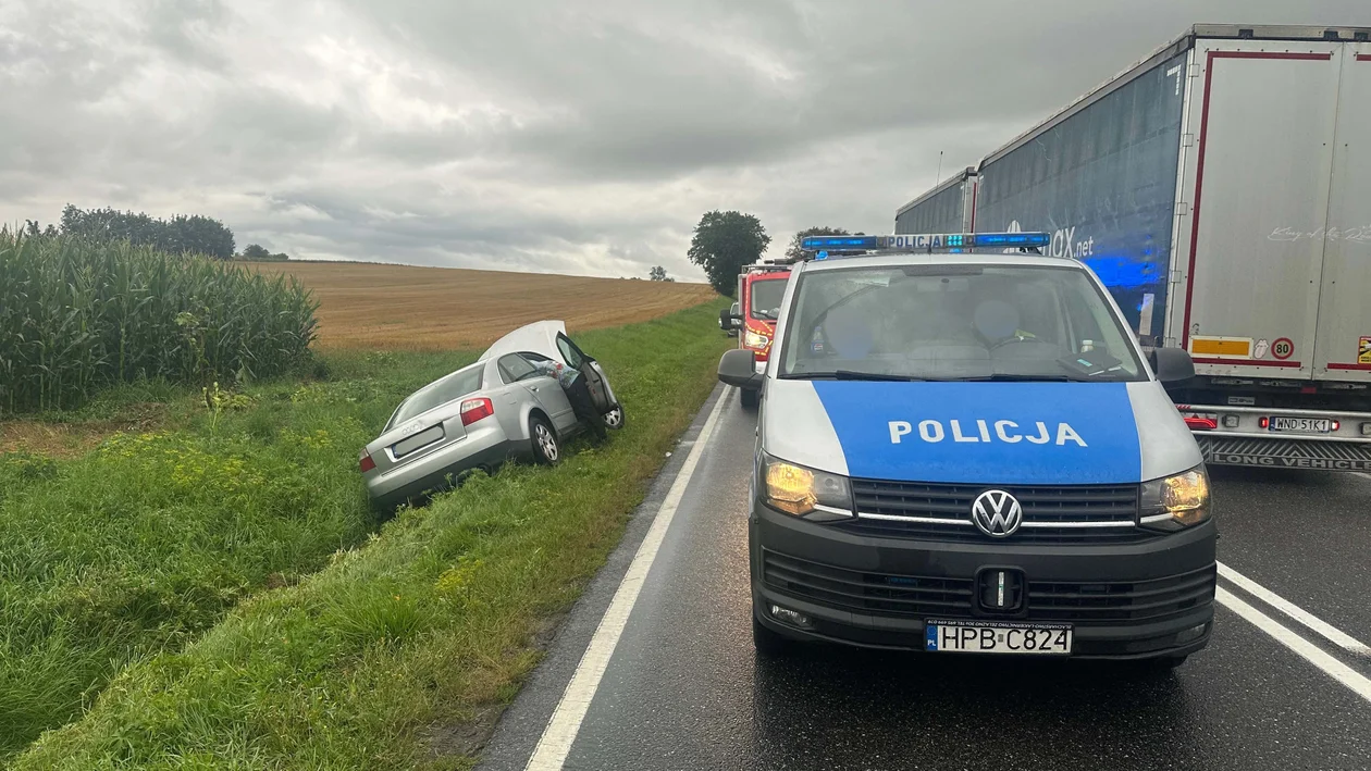 Zdarzenie drogowe na K33 - Zdjęcie główne