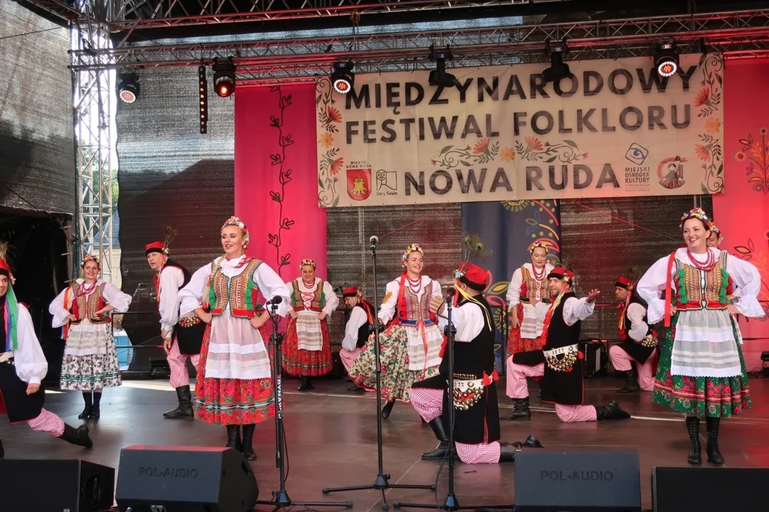 Nowa Ruda. Finał 30. Międzynarodowego Festiwalu Folkloru