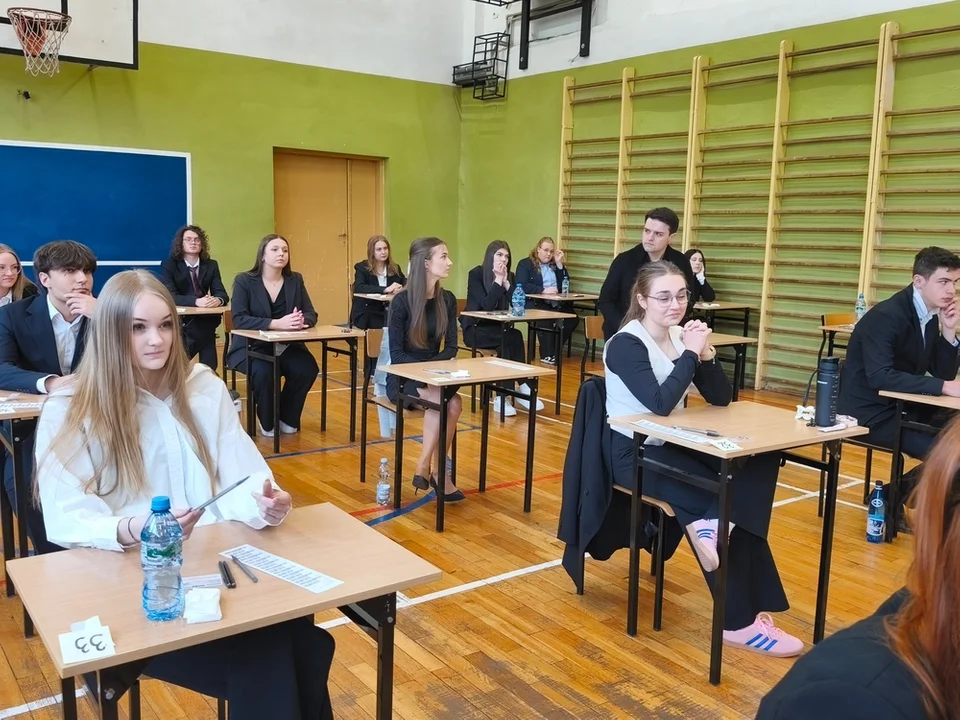 Nowa Ruda. Matury czas start! Dziś egzamin z języka polskiego [galeria]