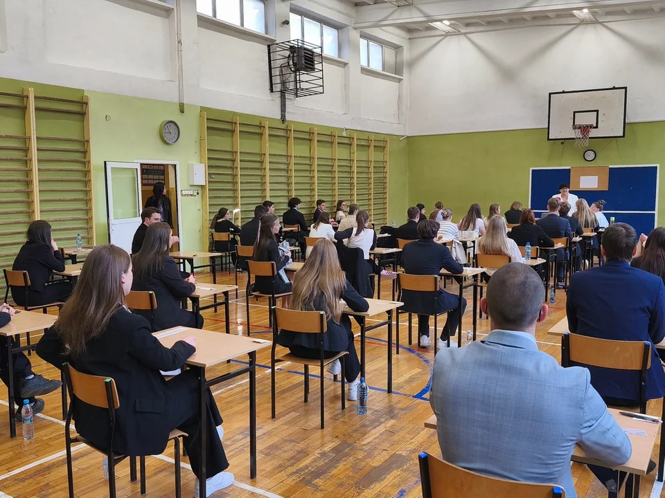 Nowa Ruda. Matury czas start! Dziś egzamin z języka polskiego [galeria]