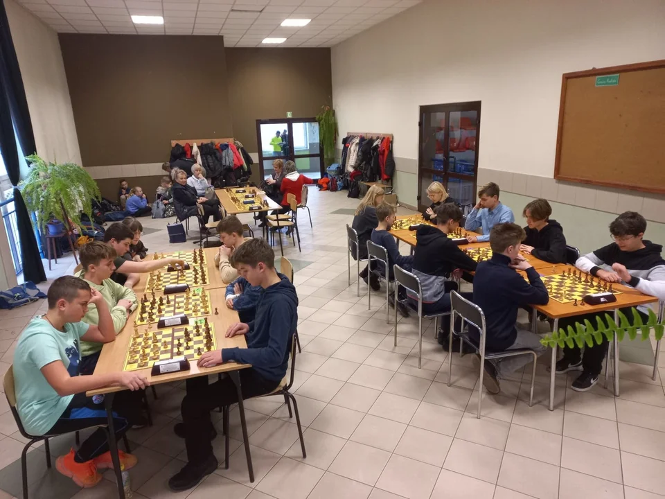 Eliminacje powiatowe do Finału Wojewódzkiego w szachach drużynowych [zdjęcia] - Zdjęcie główne