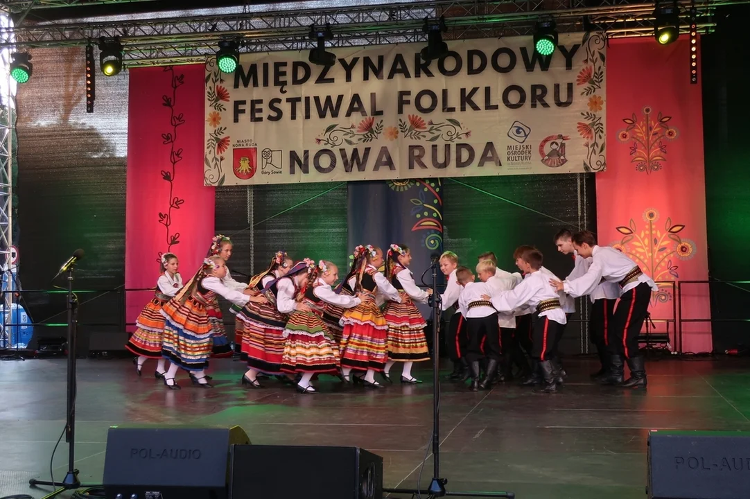 Nowa Ruda. Finał 30. Międzynarodowego Festiwalu Folkloru