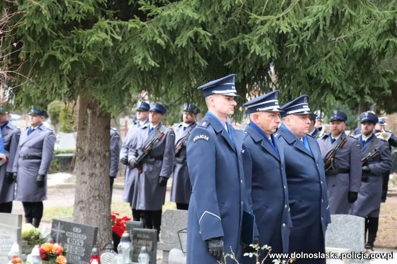 Odbył się pogrzeb młodej policjantki, która zginęła w tragicznym wypadku na krajowej ósemce