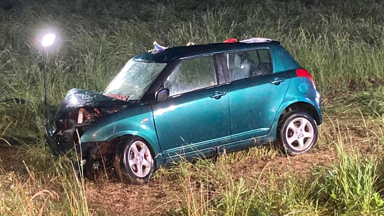 Nocny wypadek między Mielnikiem, a Bystrzycą Kłodzką. 5 osób trafiło do szpitala