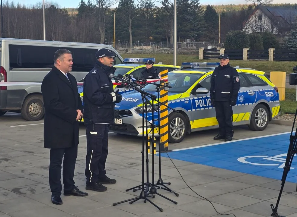 Nowy Posterunek Policji w Szczytnej oficjalnie otwarty [galeria]