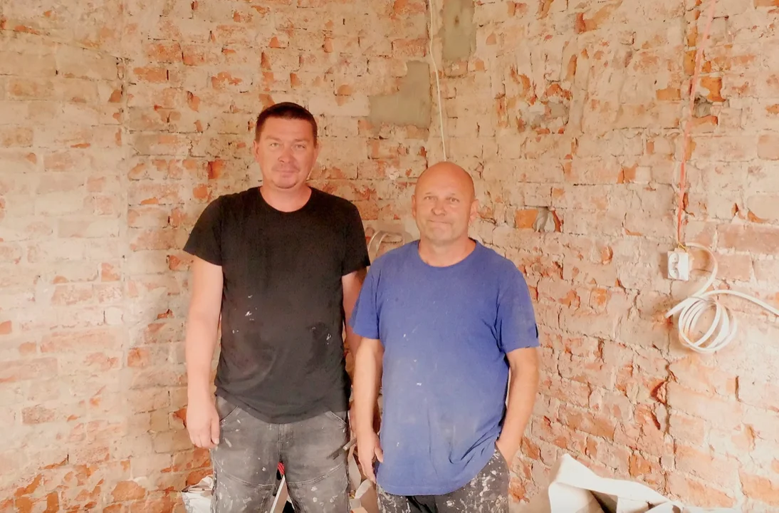 Ołdrzychowice. Mieszkała w ruinie, dziś ma światło i nadzieję