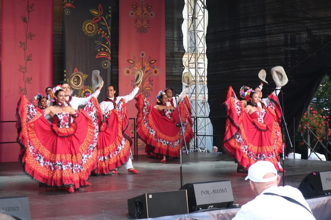 Nowa Ruda. Rozpoczął się Międzynarodowy Festiwal Folkloru [galeria]