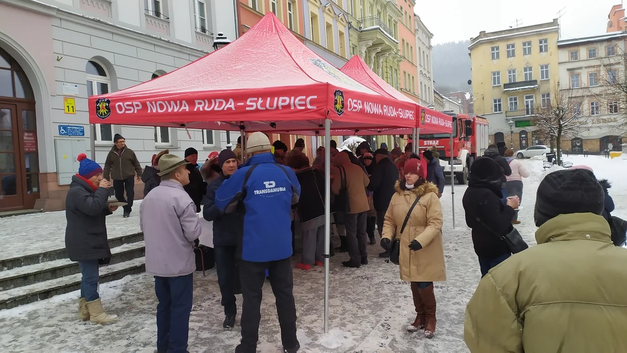 Świętowali w noworudzkim rynku