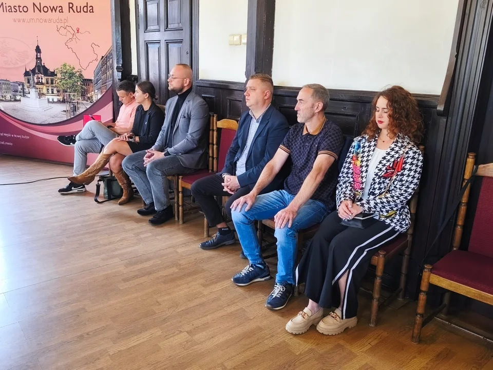 Nowa Ruda. Podczas sesji uhonorowano Mistrzynię Polski w Sportowych Rajdach Konnych Natalię Palczak [galeria]