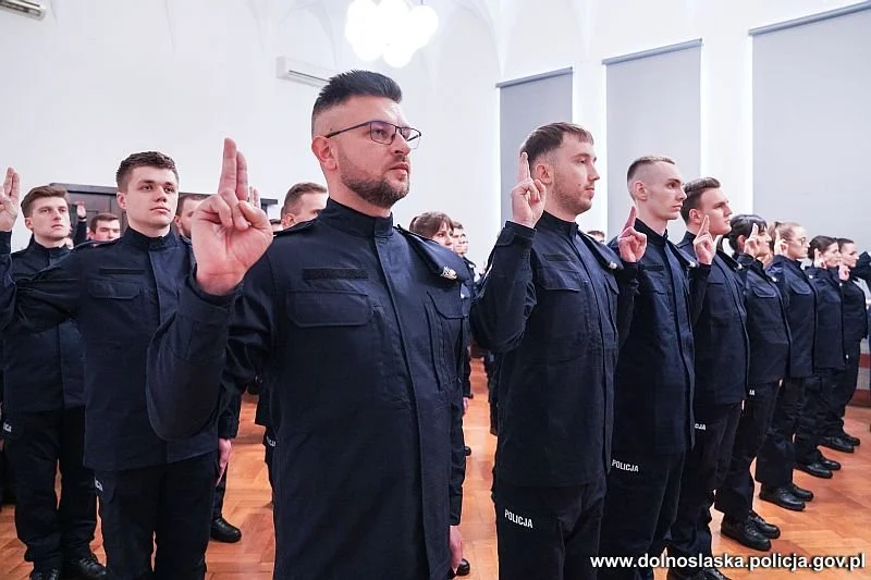 Kolejni dolnośląscy policjanci złożyli ślubowanie