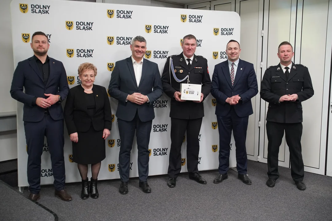 Drony w służbie OSP! Dolnośląscy strażacy przeszli szkolenie z ich obsługi