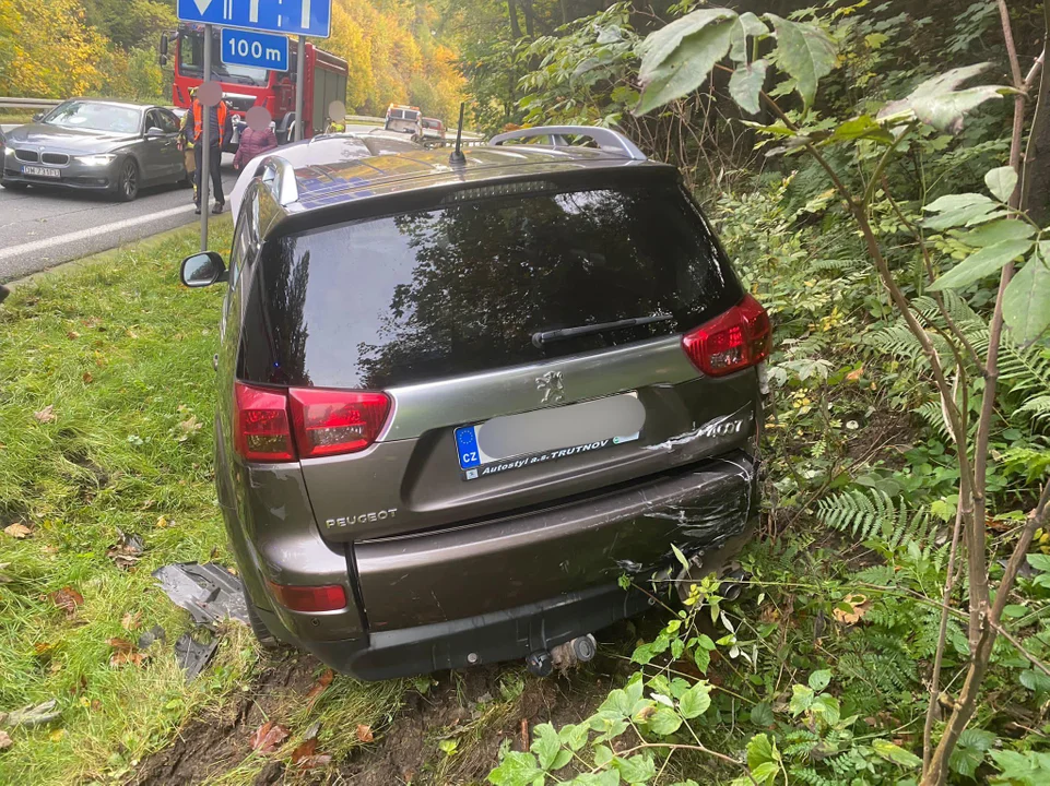 Zielone Ludowe. Kolizja dwóch aut na krajowej ósemce