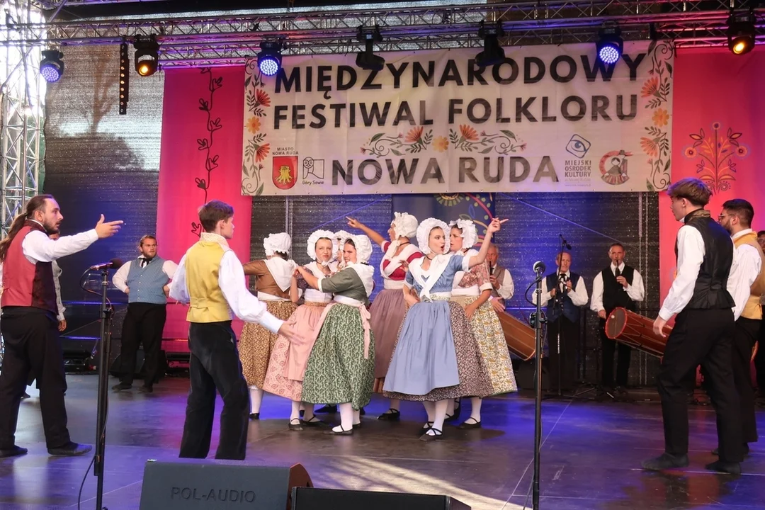 Nowa Ruda. Finał 30. Międzynarodowego Festiwalu Folkloru