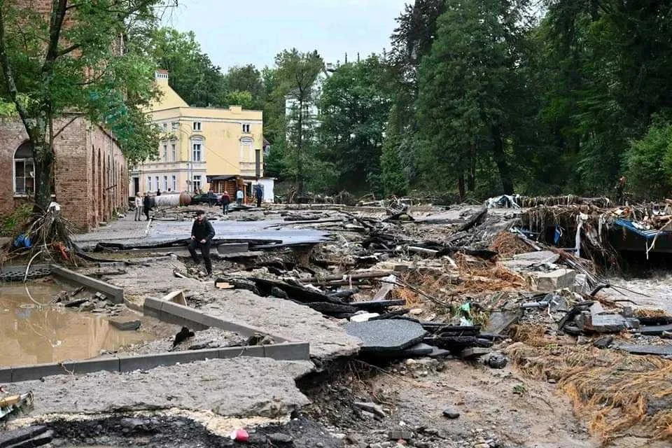 Lądek-Zdrój po powodzi. Miasteczko zostało zniszczone