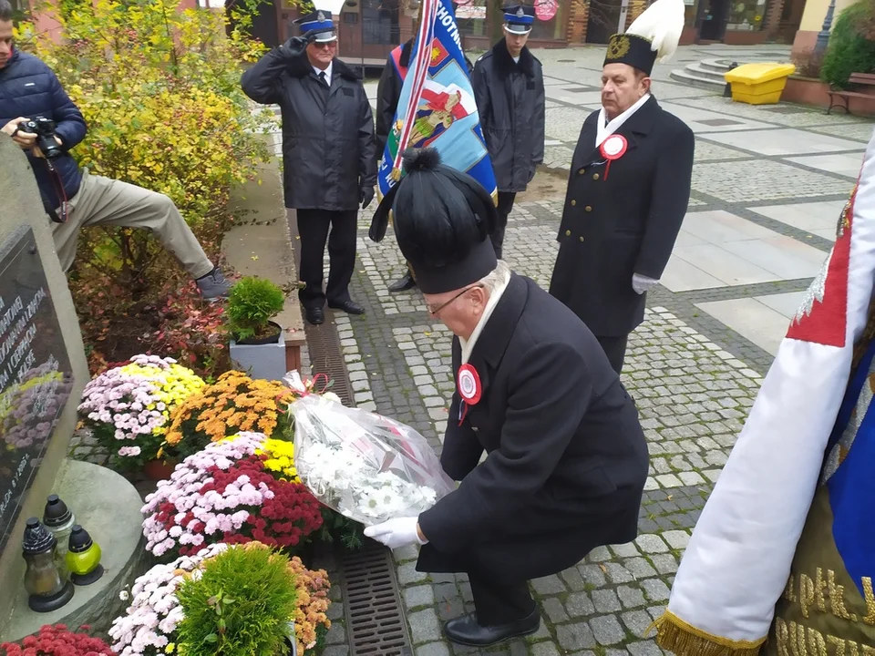 Obchody Święta Niepodległości w noworudzkim rynku