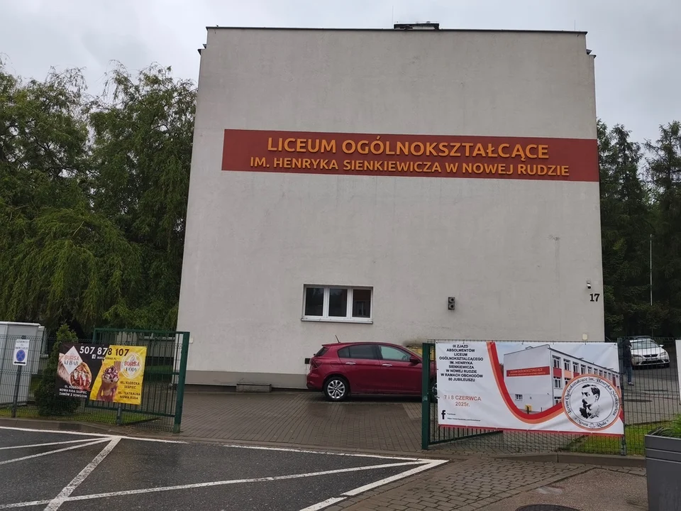 Nowa Ruda. Liceum Ogólnokształcące szykuje się do jubileuszowego zjazdu absolwentów [zdjęcia]