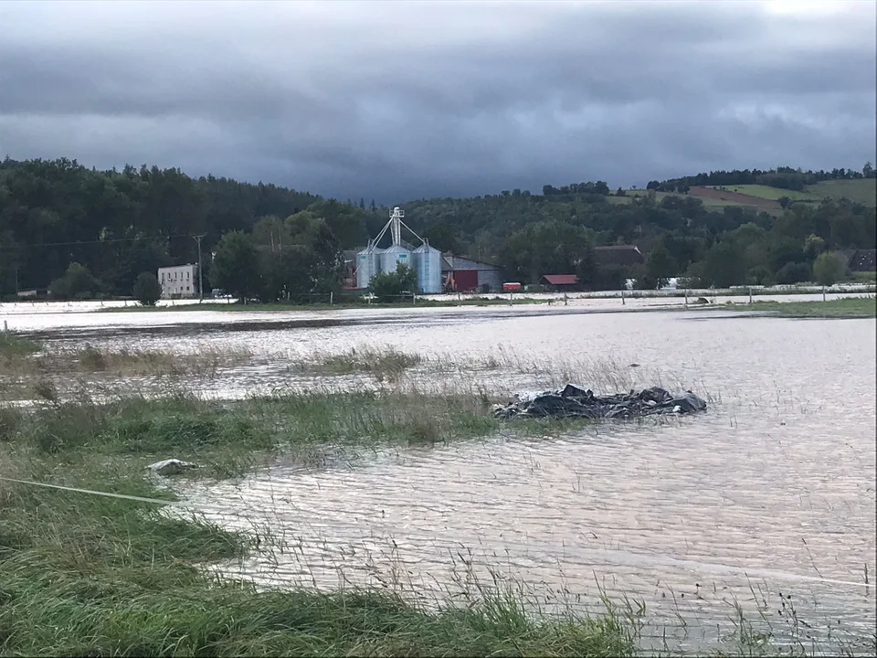 Gmina Radków. Utrudnienia na drodze między Ścinawką Dolną a Roszkowem