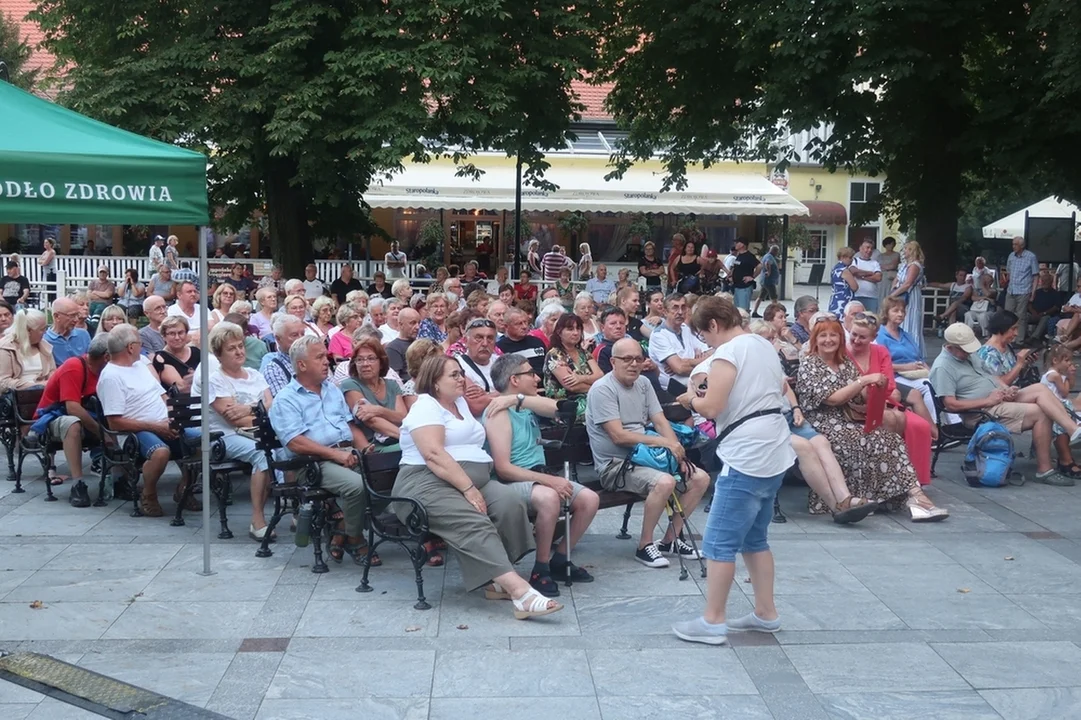 Publika czeka na wspaniały koncert