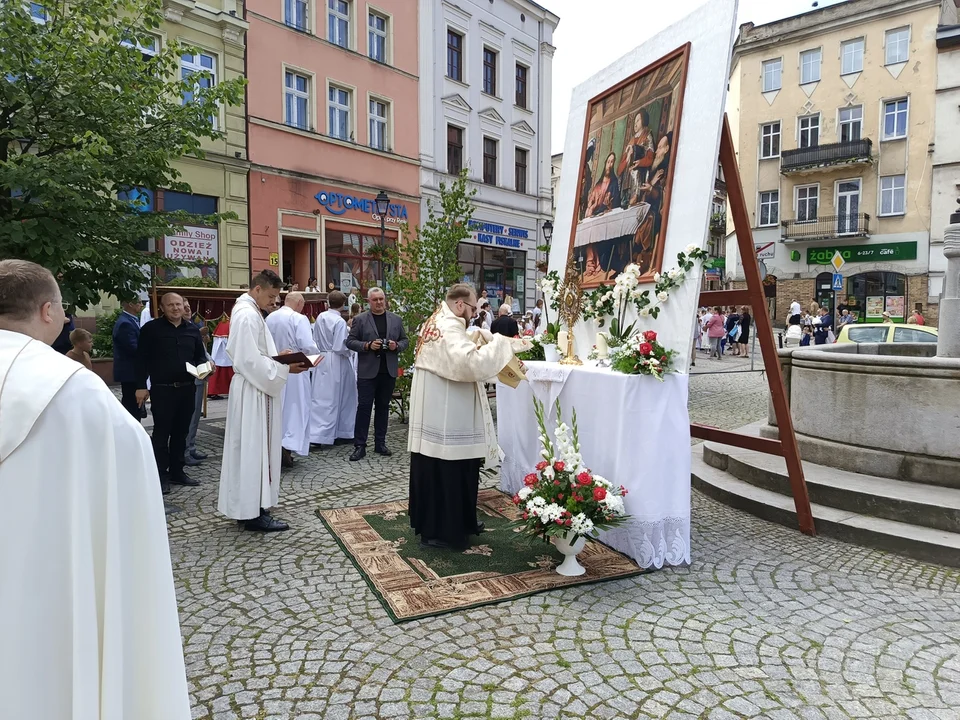 Boże Ciało w Nowej Rudzie. Ulicami przeszła uroczysta procesja [galeria]