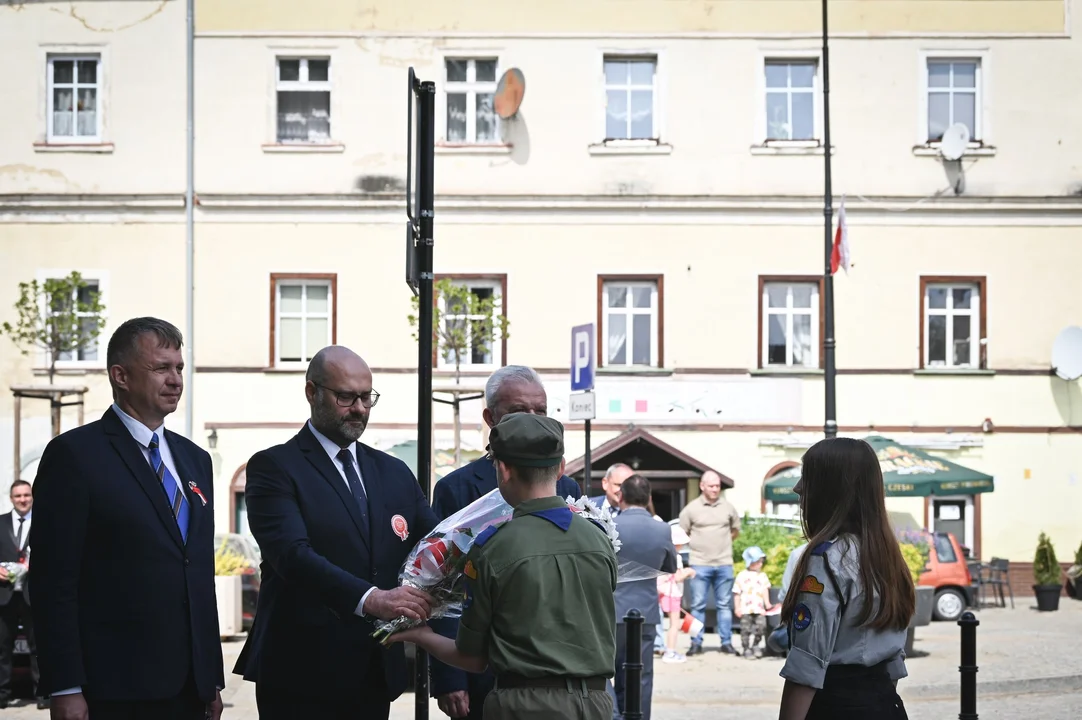Powiatowe i miejskie uroczystości upamiętniające uchwalenie Konstytucji 3 Maja w Kłodzku [galeria]