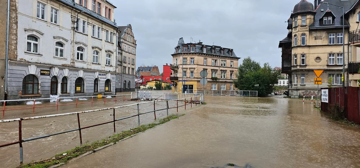 Dramatyczna sytuacja w Kłodzki [zdjęcia]