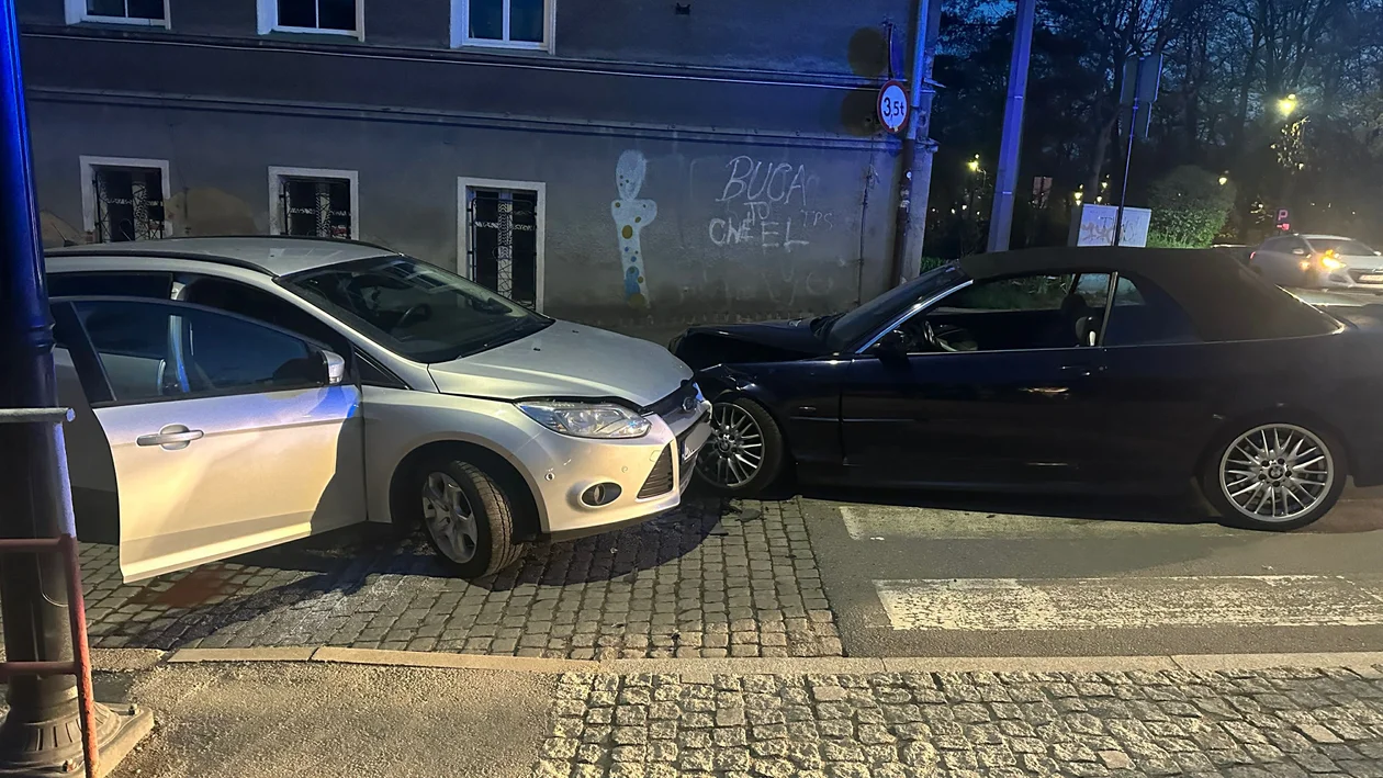 Kłodzko - kolizja na skrzyżowaniu Armii Krajowej i Traugutta