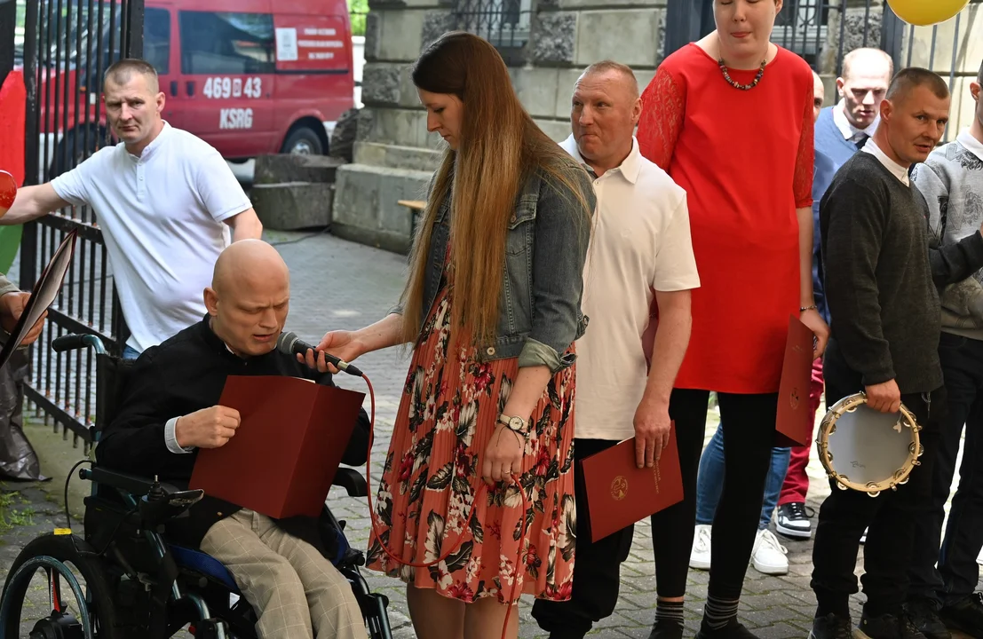 Powiat Kłodzki. Wyjątkowe spotkanie z okazji Dnia Matki i Dziecka w DPS w Podzamku [zdjęcia]