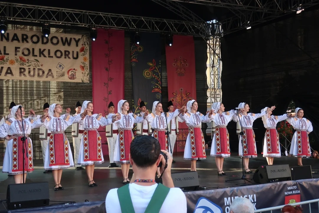 Nowa Ruda. Rozpoczął się Międzynarodowy Festiwal Folkloru [galeria]