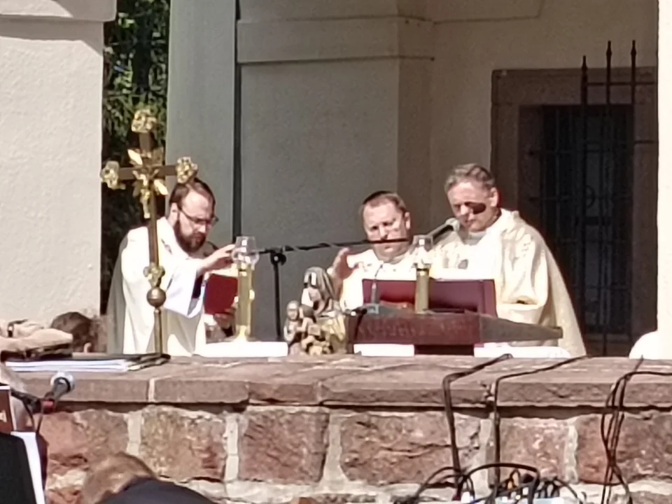 Niedzielne uroczystości odpustowe i piknik na Górze Świętej Anny w Nowej Rudzie [galeria]